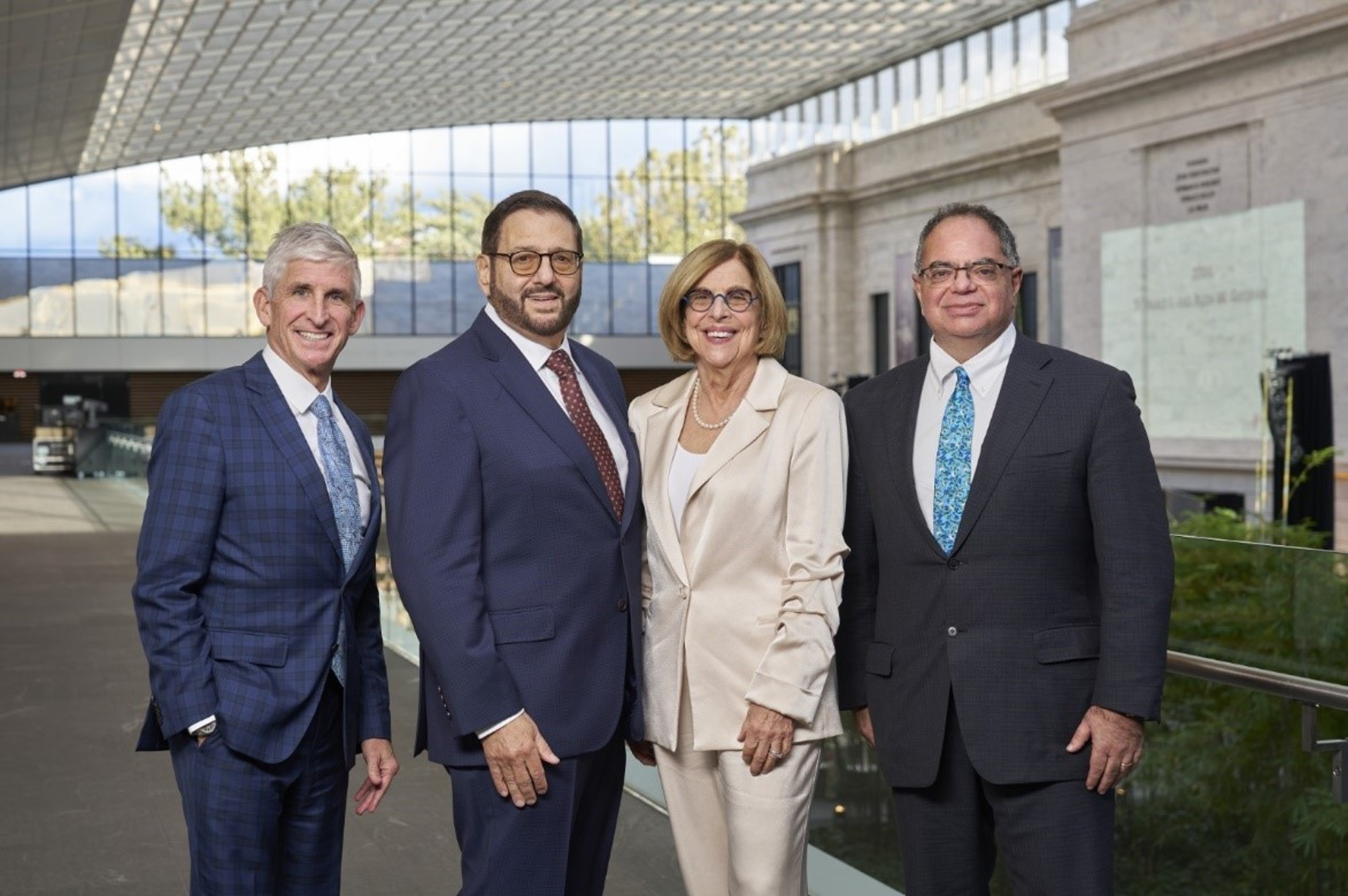 OverDrive founders Steve & Loree Potash honored at the University Hospitals Annual Society of 1866 Celebration
