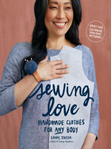 Book cover of "Sewing Love"